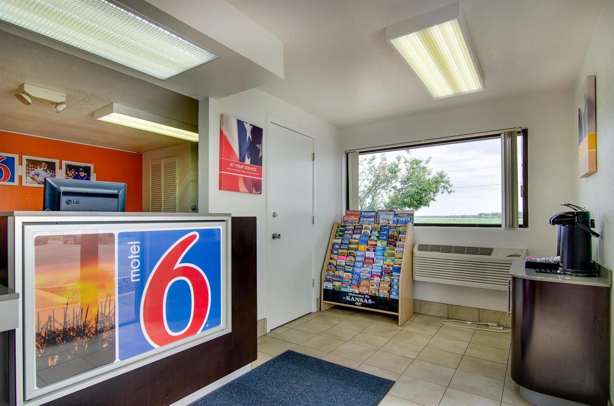 Motel 6-Salina, Ks Zewnętrze zdjęcie