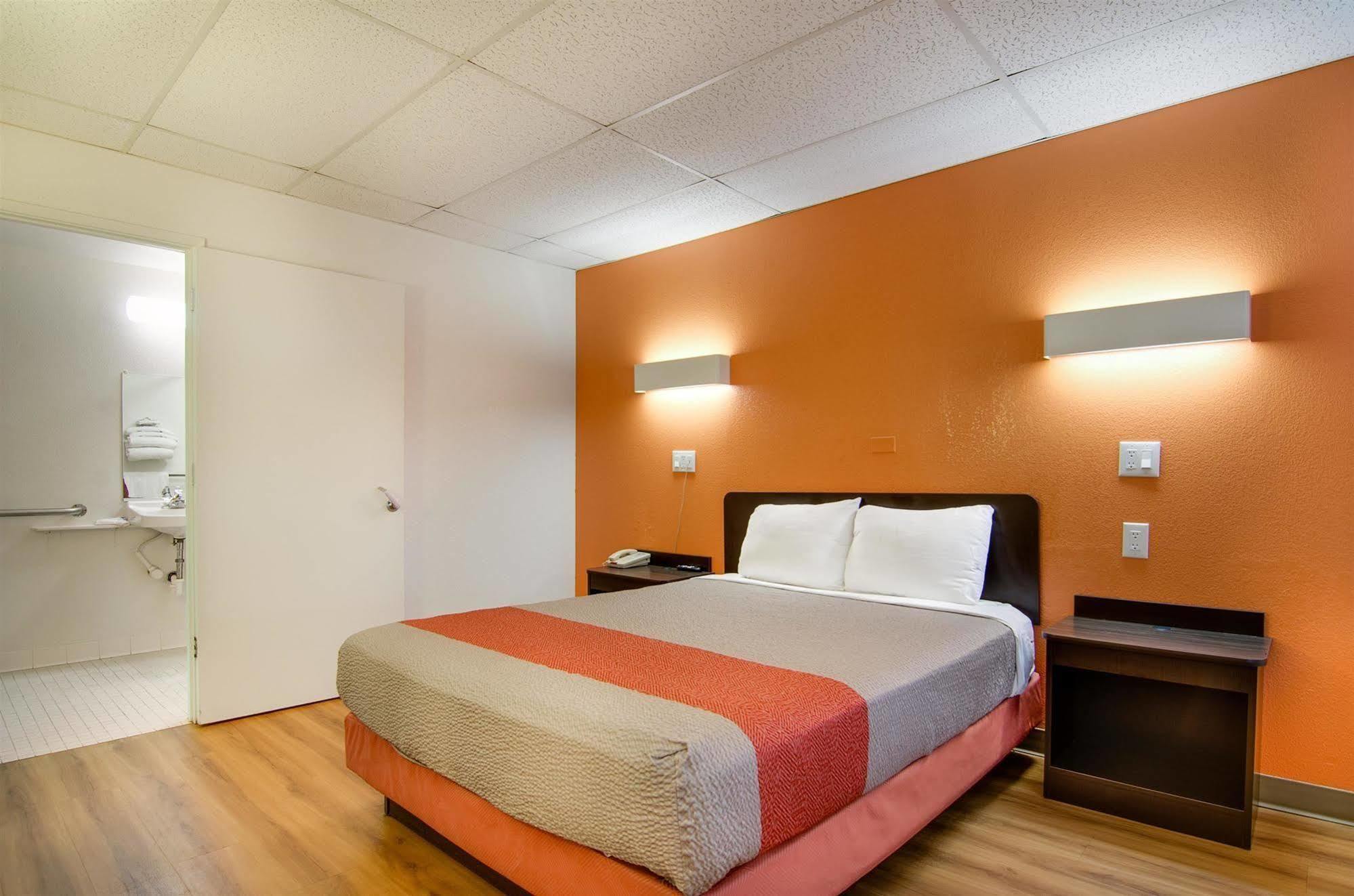 Motel 6-Salina, Ks Zewnętrze zdjęcie