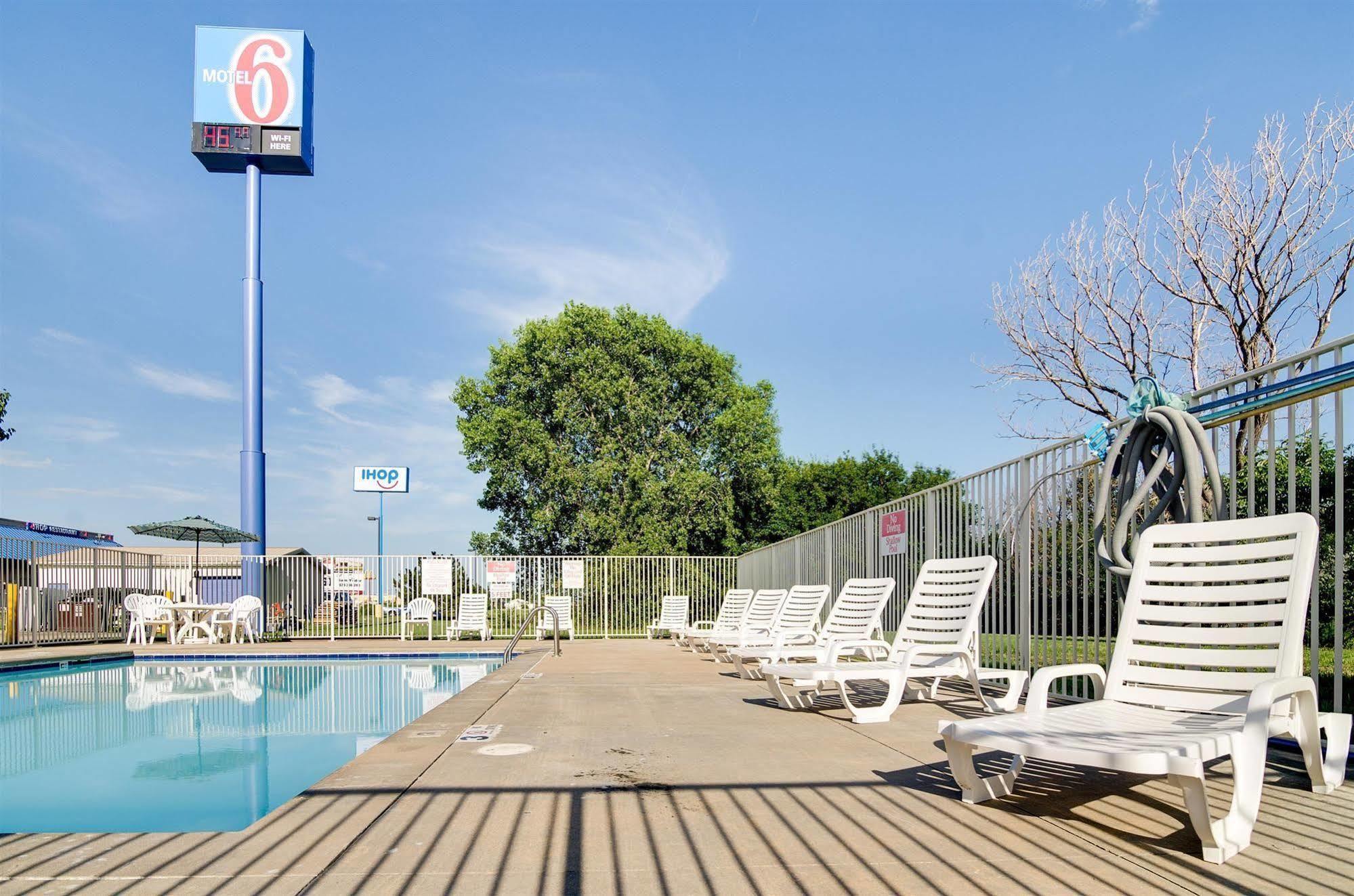 Motel 6-Salina, Ks Zewnętrze zdjęcie